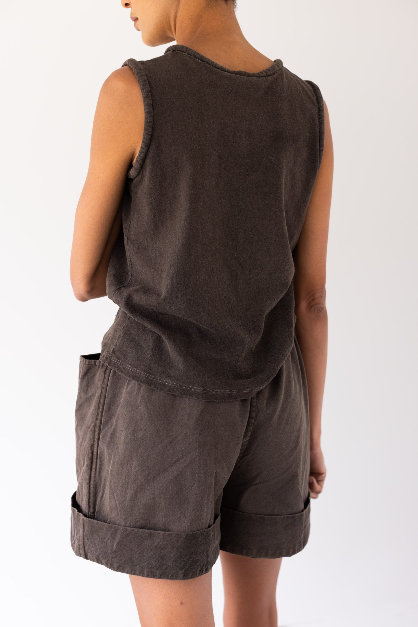 Rooted Tshirt, Sepia Black